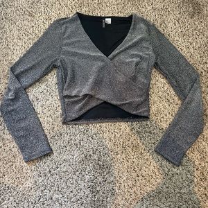 H&M crossed top long sleeve